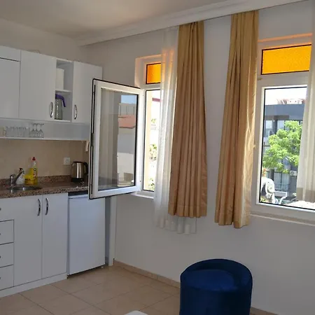 Apartman Safari Suit N-10 *
